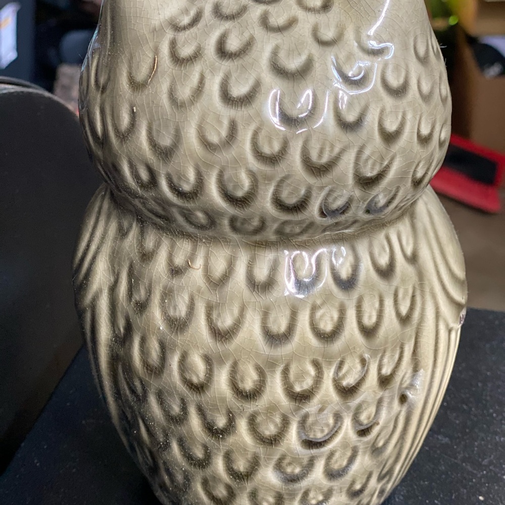 Porcelain Owl - Picture 3 of 8